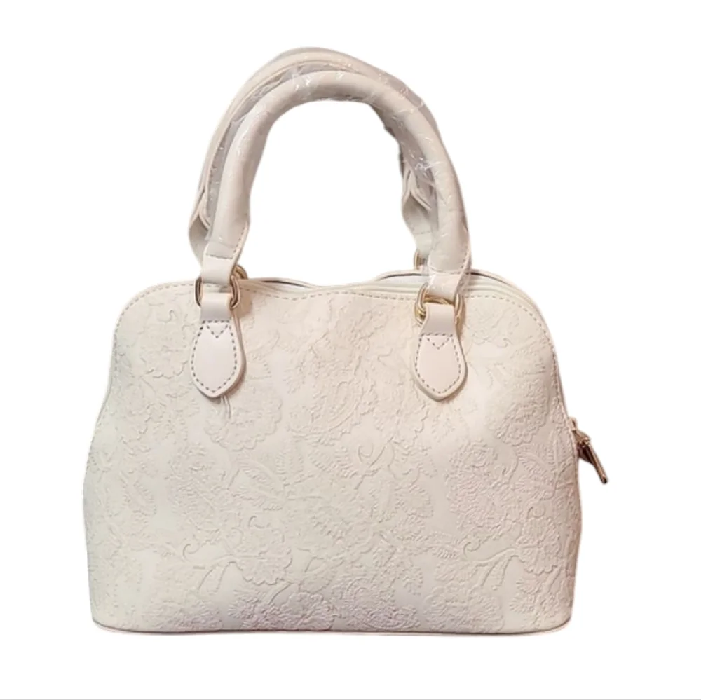 Lovevook Cream Floral Purse NWT - Picture 2 of 11